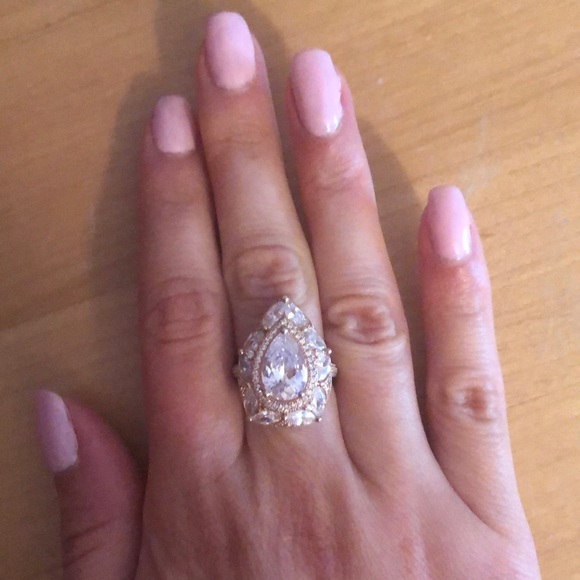 Rose Gold Pear Statement Ring - Picture 2 of 2